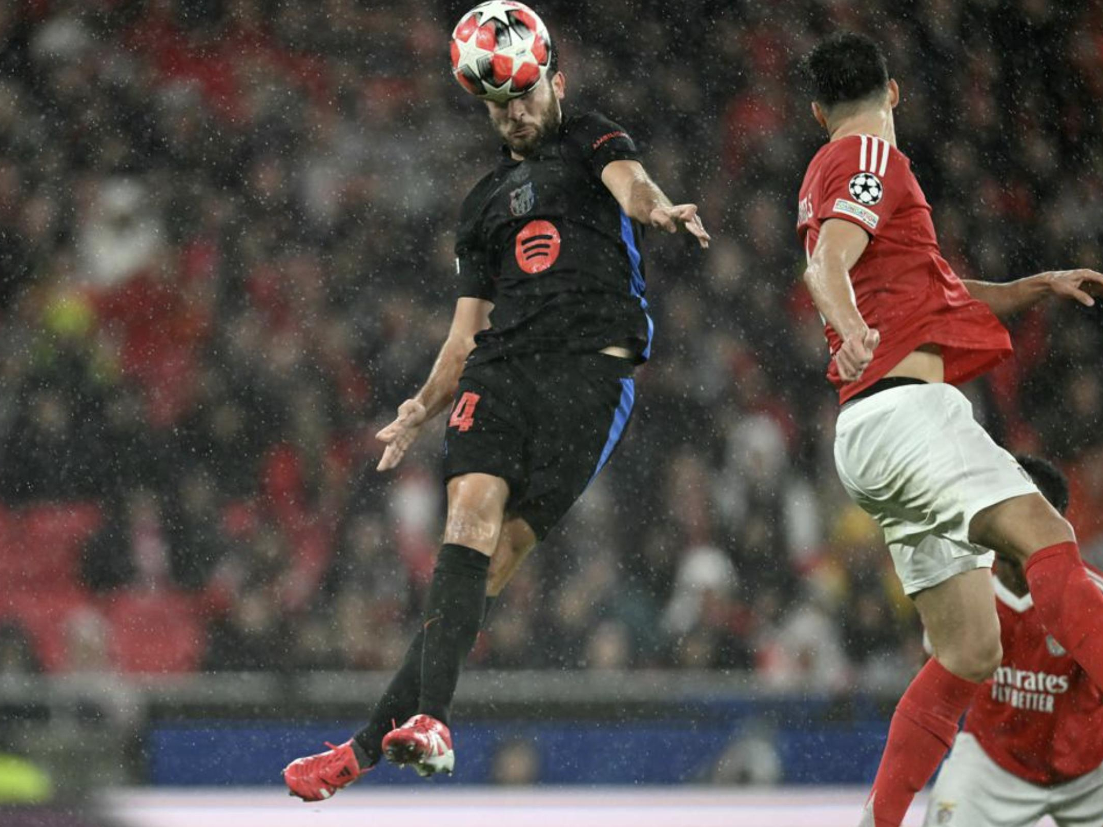 包含转会期葡超焦点战，底特律活塞绝杀压哨，球迷炸锅，细节决定成败的词条jiuyou官网